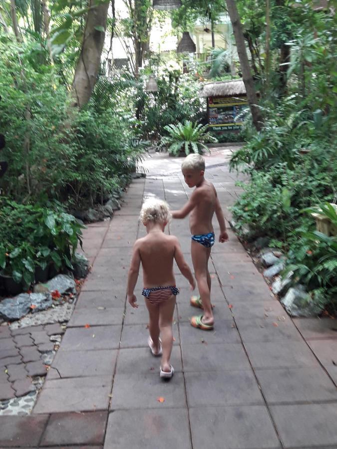 Двух-Комнатная Квартира В Кондоминимуме "Tropikal Garden" パッタヤー エクステリア 写真