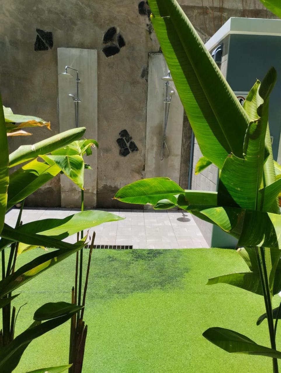 Двух-Комнатная Квартира В Кондоминимуме "Tropikal Garden" パッタヤー エクステリア 写真